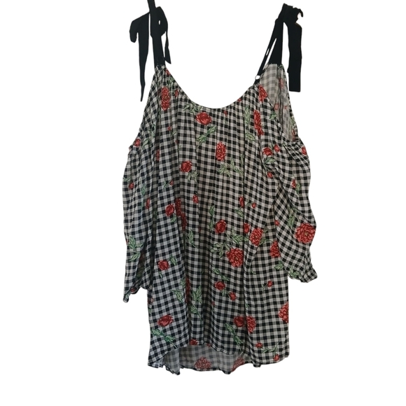 Torrid Tunic Top Cold Shoulder Black White Gingham Check Floral Accents Oversize - Picture 9 of 10
